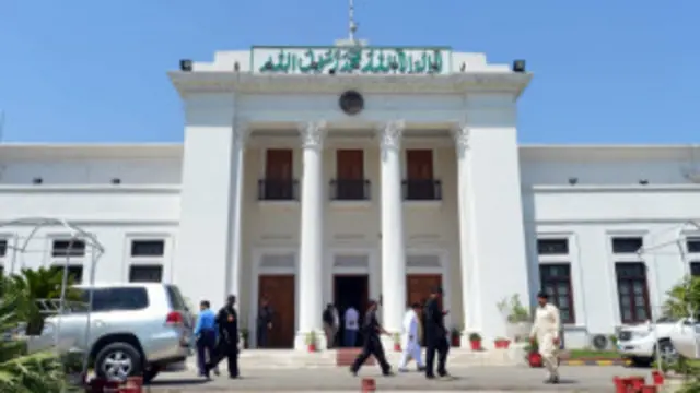 په ټولټاکنو کې د نوازشريف مسلم لیګ ته رايه په پنجاب کې ورکول شوه او هم د پنجاب د رايې پر اساس يې د ټول ملک واکمني تر لاسه کړه.