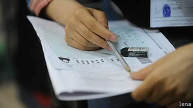 به دلیل توسعه کمی آموزش عالی تعداد دانشجویان از حدود۱۵۰ هزار نفر در سالهای اولیه دهه شصت به حدود چهار میلیون نفر رسیده است