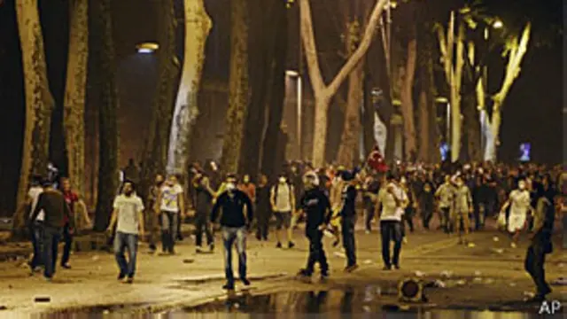 Manifestantes enfrentam tropamelhores bonus de cassinochoquemelhores bonus de cassinoIstambul, Turquia (AP)