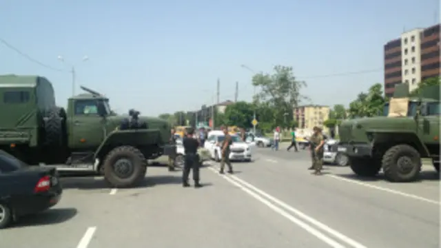 Досмотр машин в Грозном