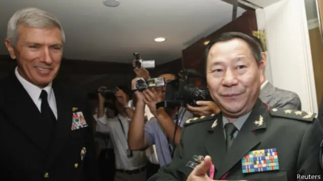 戚建国和美国海军上将塞缪尔·洛克利尔