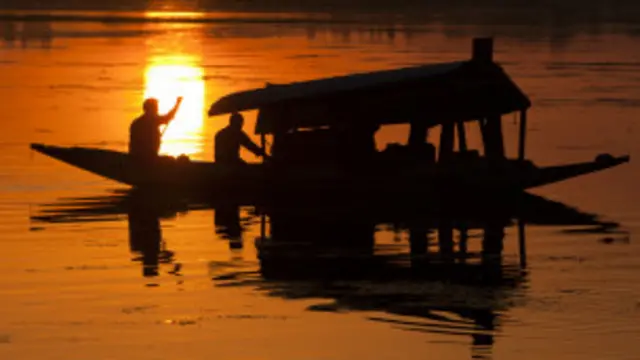 ’احساس کشمیر‘ نام کا یہ پروگرام سر ی نگر کی ڈل جھیل کے کنارے شالیمارباغ میں منعقد کیا جائے گا