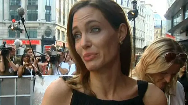 Анжелина Джоли