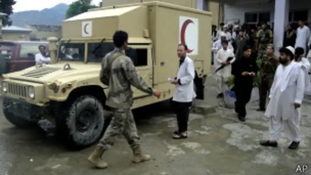 چارواکي وايي، هغه لارۍ چې لرګی په کې بار و او ځانمرګي چلوله له چاودېدونکو توکو ډکه وه