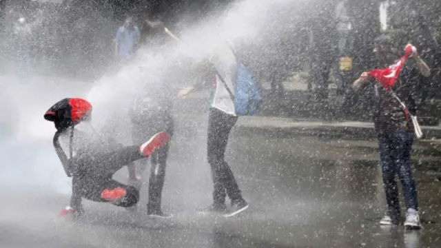 Полиция қаттиққўл тактикасига содиқ қолмоқда