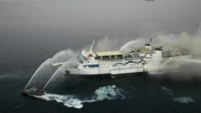 ألقي القبض على المتهمين بعد مطاردة استخدمت فيها زوارق حربية وطائرة هليكوبتر تابعة لقوات حرس الحدود