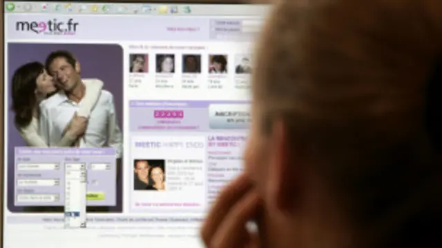 بينت الدراسة ان من أكثر الأزواج سعادة أولئك الذين تربوا معاً أو التقوا في المدرسة أو الجامعة