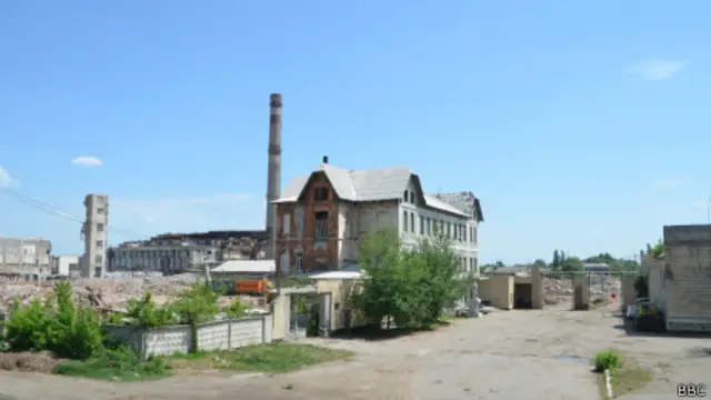 Руїни заводу