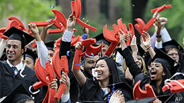 大學畢業生中無償實習的大多數是女生。