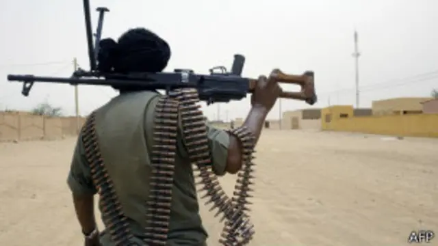 تقاتل قوات الحكومة لطرد الطوارق من مدينة كيدال