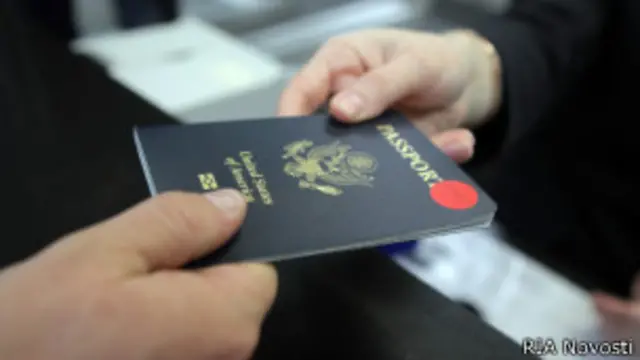 1131 लोगों ने छोड़ी अमरीकी नागरिकता