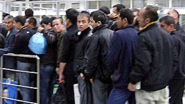 Россияга иш излаб келаётган кўпгина муҳожирлар рус тилини билмай қийналадилар