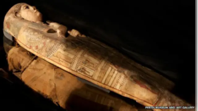 الكشف عن اسم مومياء مصرية قديمة