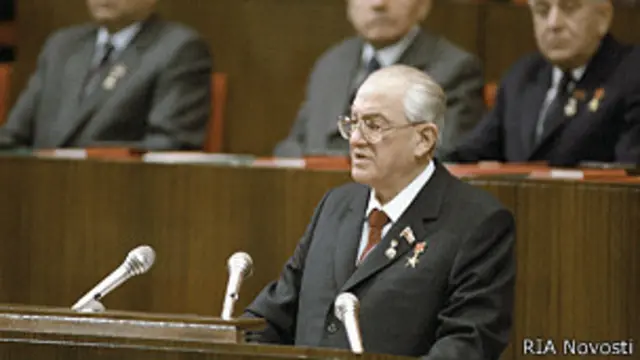 Юрий Андропов был женат дважды