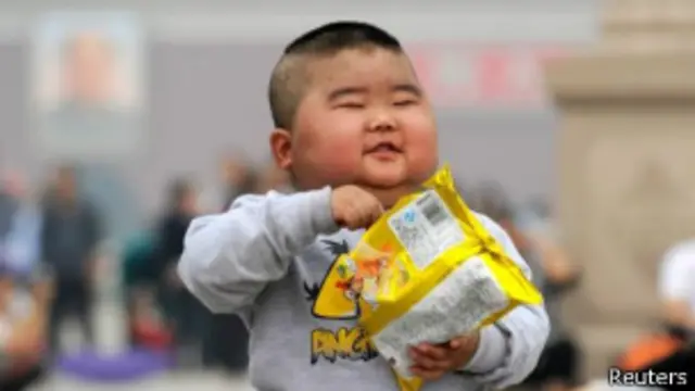 Criança com sobrepeso / Reuters