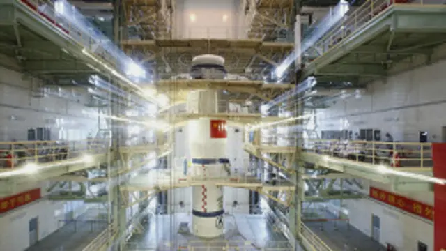 神舟十号飞船进入最后准备阶段（新华社图片）