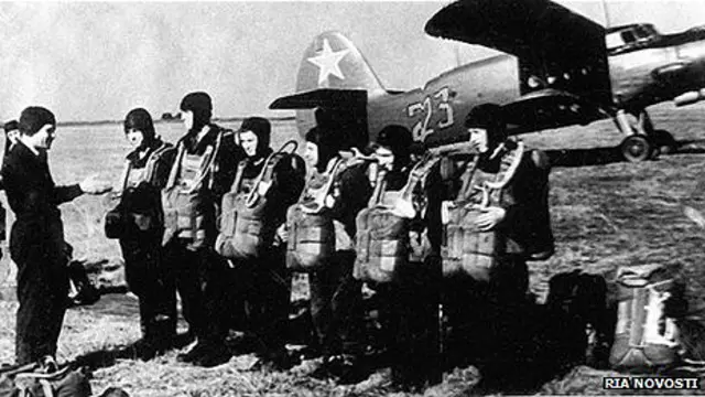 Tereshkova y otros paracaidistas