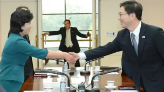 جاء هذا الاتفاق بعد محادثات مطولة بين مسؤولين من البلدين في قرية بانمونجوم الحدودية