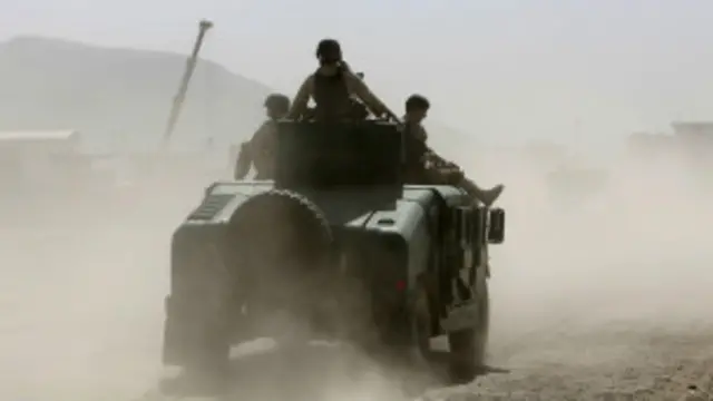 ’اب سے تمام تر ذمہ داری اور قیادت ہماری بہادر فوج کے پاس ہوگی۔‘ صدر کرزئی