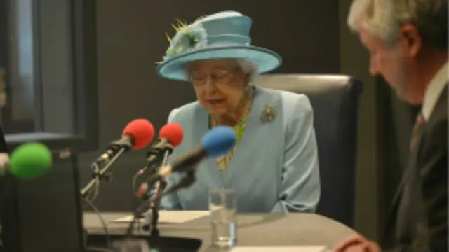 The queen visits nbh