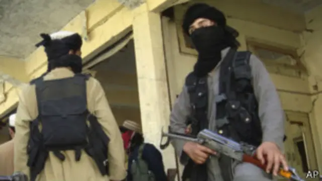 ’طالبان کے ساتھ کسی قسم کا معاہدہ ابھی کافی دور ہے۔‘ سفارتی ذرائع