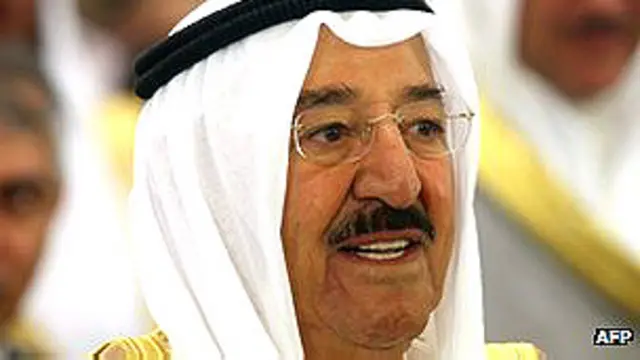 د کویت د اساسي قانون له مخې د امیر سپکاوی کول جرم بلل کېږي.