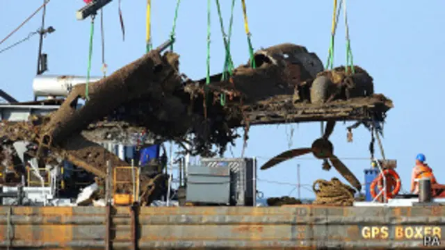 Поднятый со дна Ла-Манша остов бомбардировщика Do-17