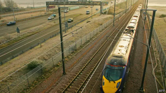 Một tàu cao tốc của Hitachi tại Anh quốc