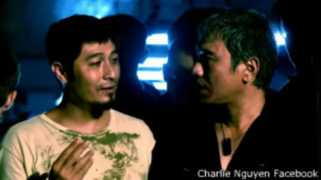 Đạo diễn Charlie Nguyễn và diễn viên Hoàng Phúc trong quá trình làm phim
