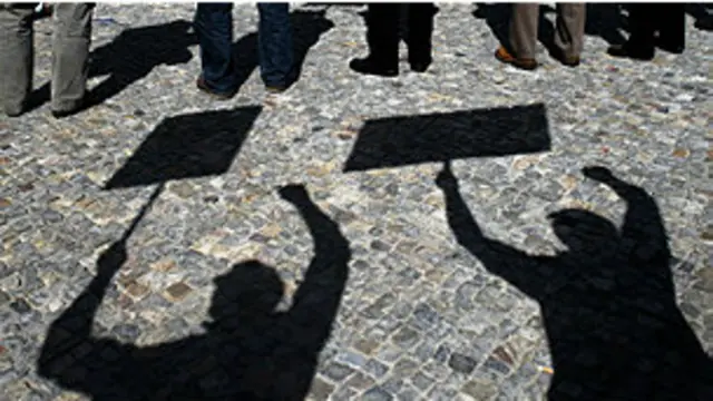 گروهی از خبرنگاران خارجی می‌گویند ایران به درخواست ویزای آنان پاسخ نداده است