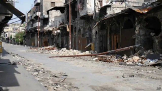 Bangunan rusak akibat perang di Suriah