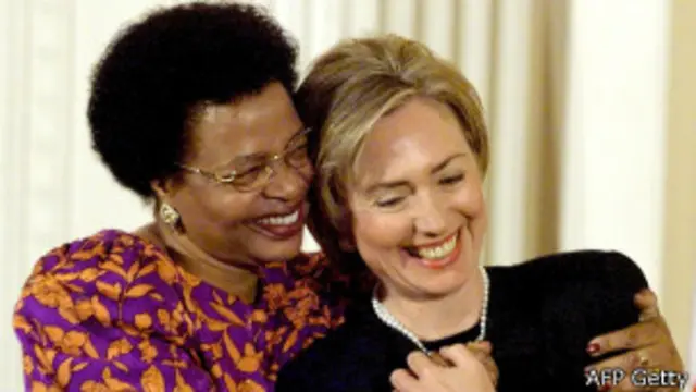 تزوج منديلا مريز أرملة رئيس الموزنبيق وهو في سنه الثمانين