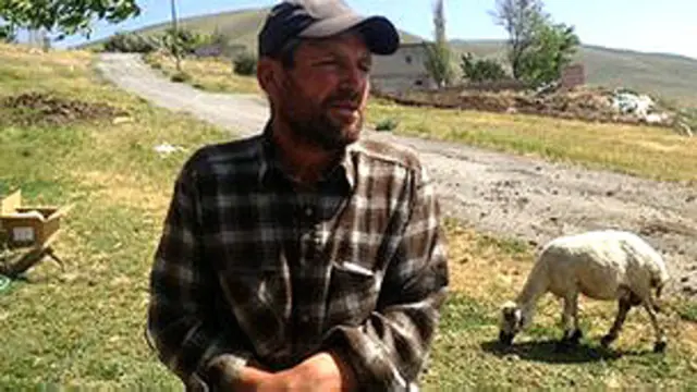 يقول إردين إن الاحتجاجات لا علاقة لها بهم بعيدا عن اسطنبول