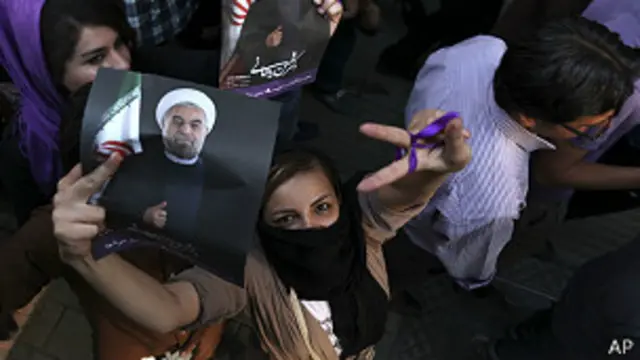 Сторонники Хасана Роухани