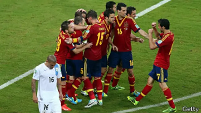 اسپانيا خپله لومړۍ لوبه هالنډ ته پنځه د يو په مقابل کې بايللې وه