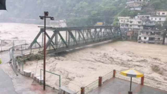 د هوا پېژندنې ادارې د راتلونکو ۲۴ ساعتونو لپاره د ورته موسم وړاندوینه کړې.