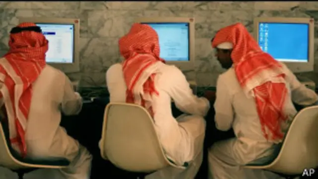 حامیان حقوق بشر از فقدان آزادی در عربستان سعودی انتقاد می‌کنند