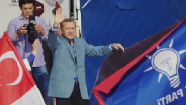 Thủ tướng Recep Tayyip Erdogan quyết tâm dẹp hết các cuộc biểu tình