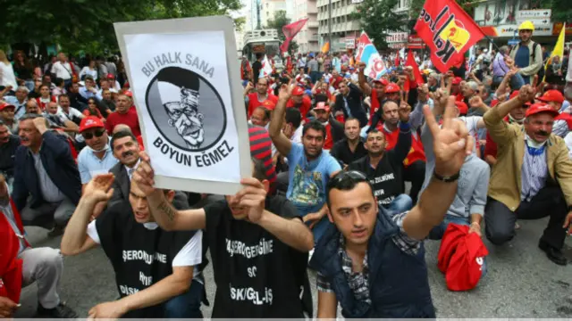 तुर्की में पिछले कई दिनों से सरकार विरोधी प्रदर्शन जारी है