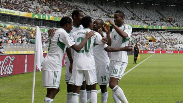 Nigerianos comemoram gol no Mineirão