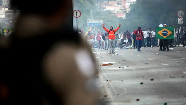 Polícia reprime protesto em Belo Horizonte