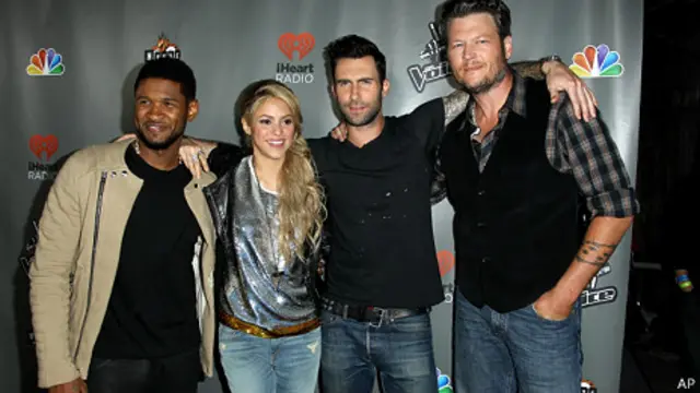 Shakira y sus compañeros de The Voice