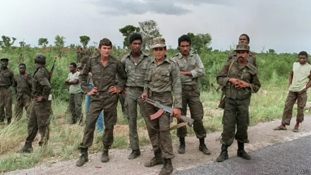 Soldados cubanos en Angola