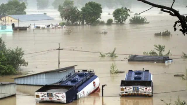 उत्तर भारत में बाढ़ का कहर