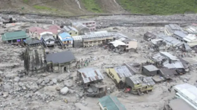 हिमालयी सुनामी के सामने जो आया वह न बचा