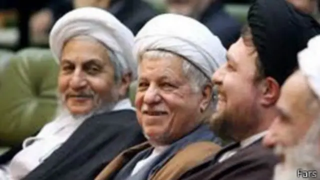 صانعی و هاشمی