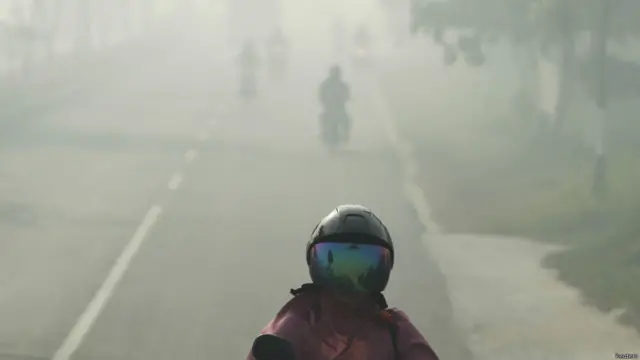 Kondisi kabut asal di Riau