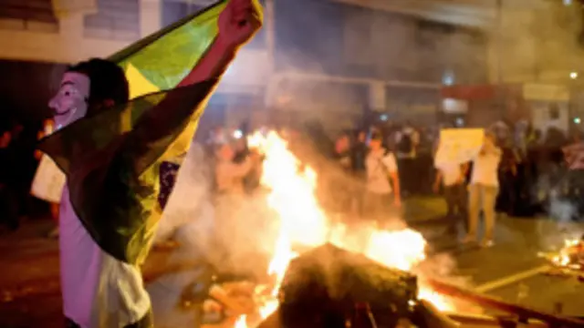 ब्राज़ील के कई शहरों में प्रदर्शन हो रहे हैं