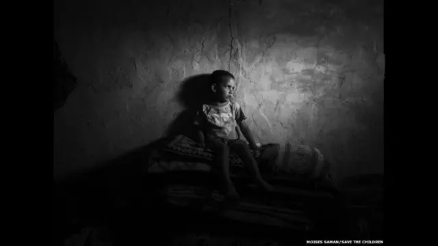 اقوام متحدہ کے ادارے برائے مہاجرین کا کہنا ہے کہ مارچ کے آخر تک چار لاکھ شامی مہاجرین کو یا تو رجسٹر کر لیا گیا ہے یا پھر ان کو رجسٹر کرنے کا عمل شروع ہو گیا ہے۔ 