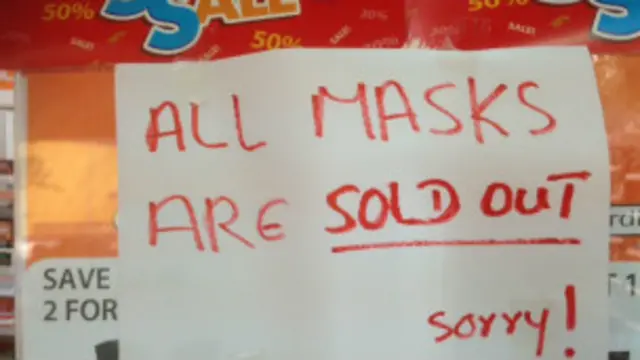 空气质量越来越糟，商店售卖的口罩断货。